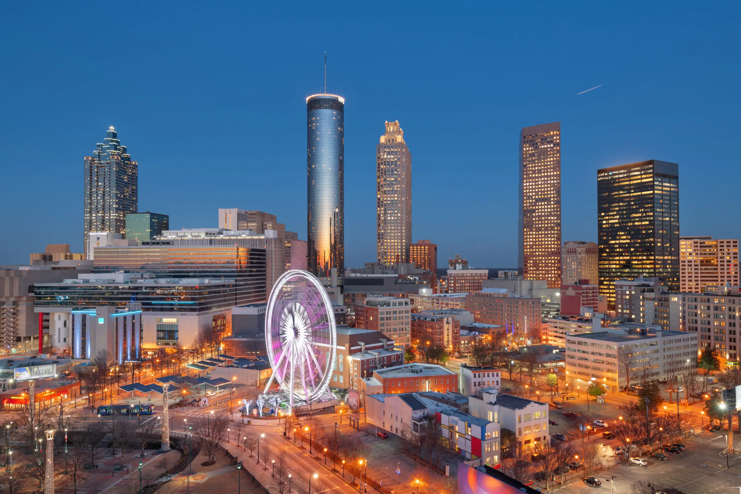 atlanta-georgia-usa-downtown-skyline-2021-11-02-19-58-43-utc-scaled-1.webp